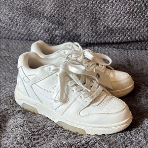 Off-White Women's Sneakers in White and Cream